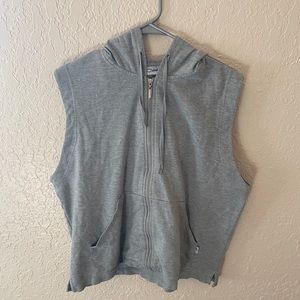 Sleeveless hoodie